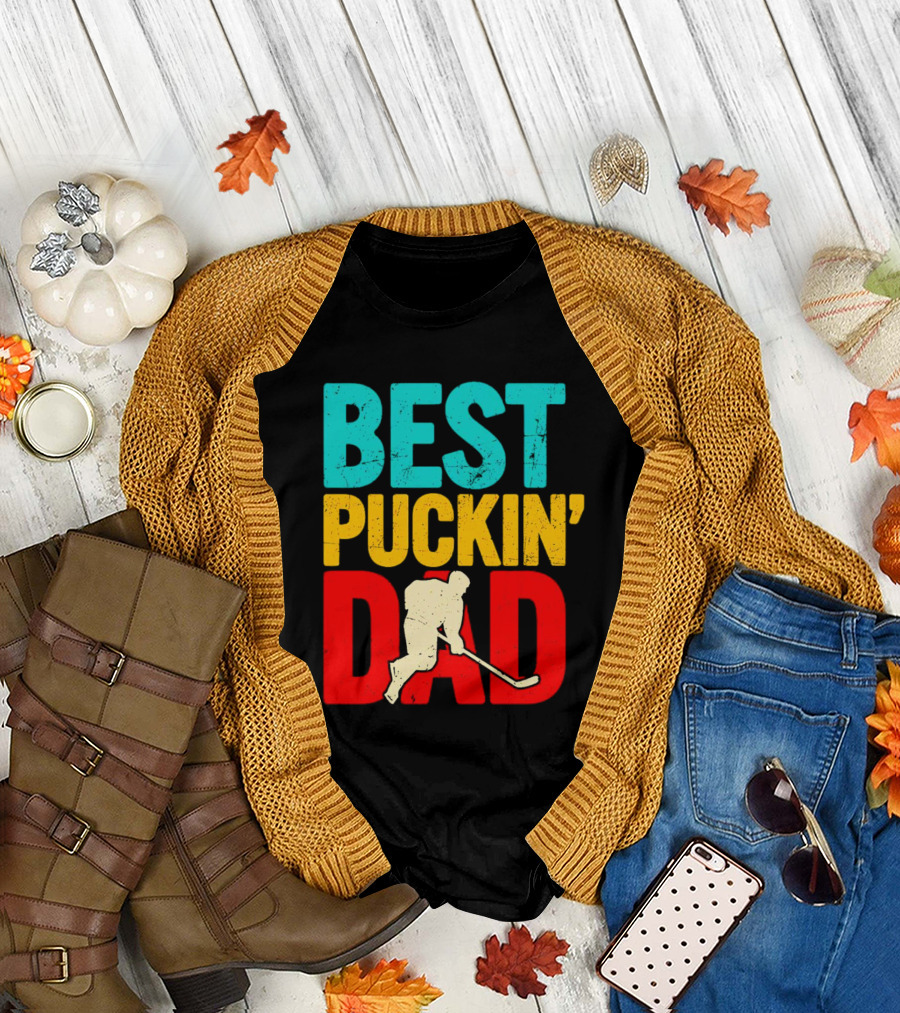 BEST PUCKIN’ DAD Hockey Player T-Shirt