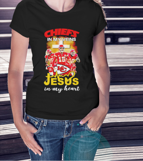 Chiefs In My Veins KC Jesus In My Heart T-Shirt