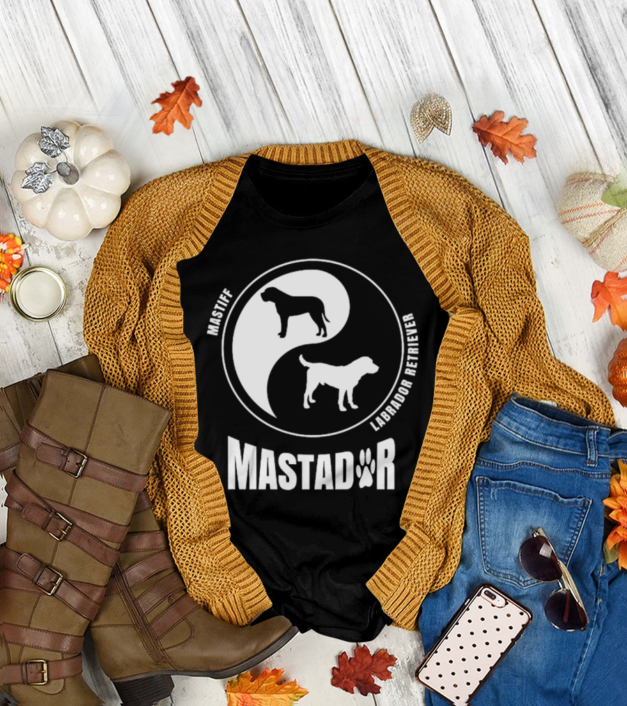 Mastiff Labrador Retriever Yin Yang Mastador T-Shirt