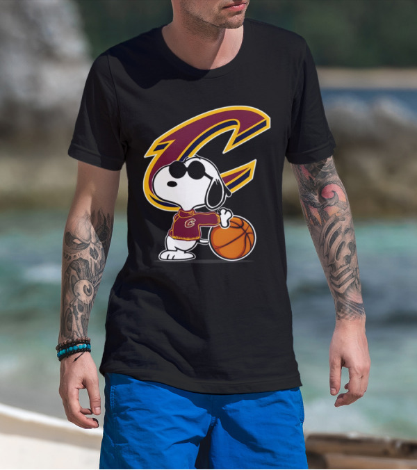 Snoopy Peanuts Cleveland Cavaliers NBA Basketball T-Shirt