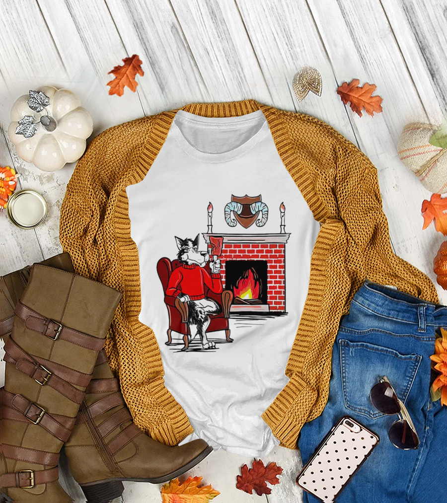 NC State Wolfpack Cozy Fireplace Christmas Scene Sweater Wolf T-Shirt