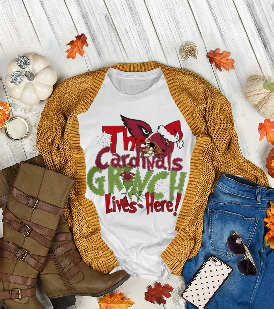 The Cardinals Grinch Lives Here Christmas Arizona T-Shirt
