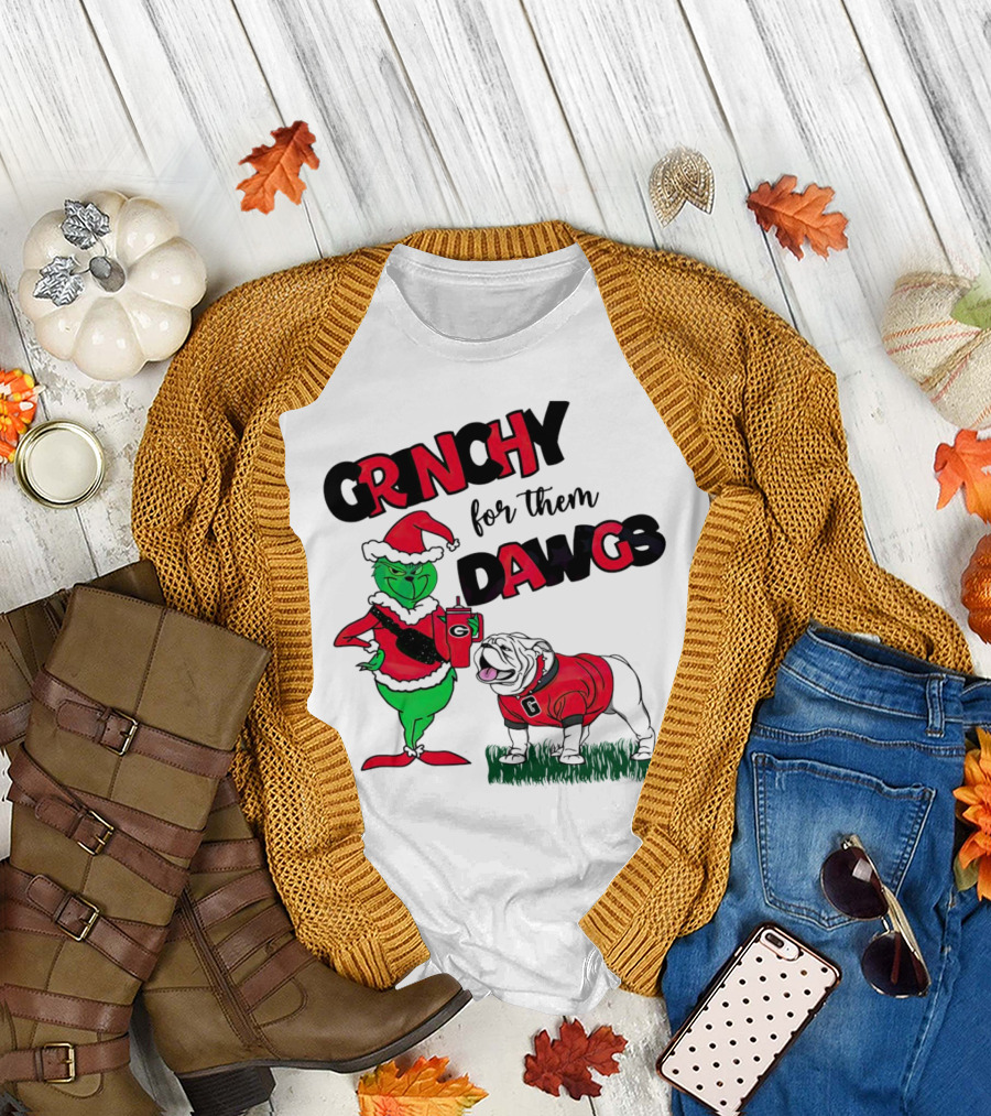 Grinchy For Them Dawgs Georgia Bulldogs Football Christmas Grinch Holding Drink and Bulldog Wearing Red T-Shirt