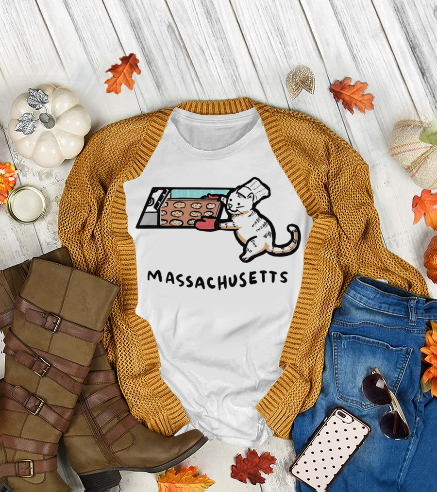 Massachusetts Baking Cat Meowsachusetts Cookies T-Shirt