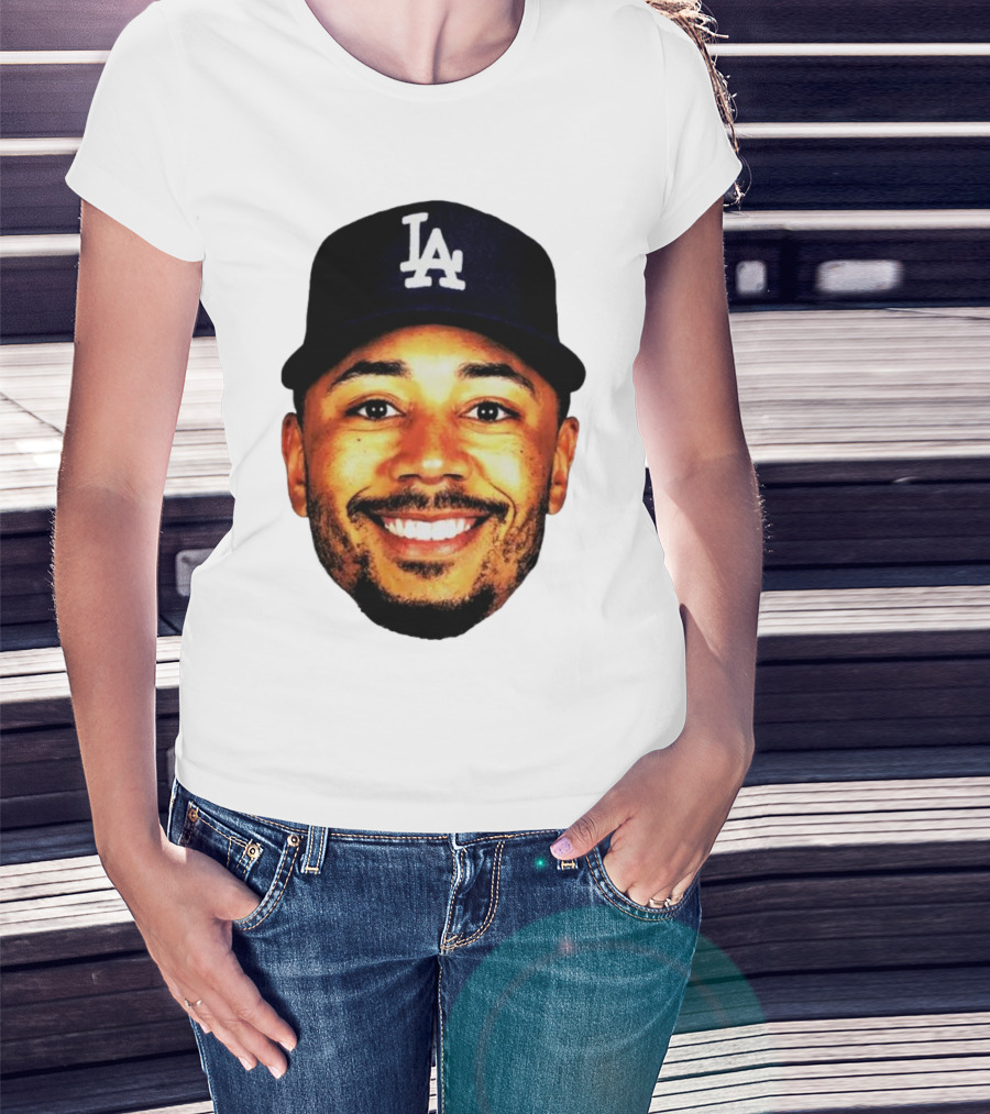 Mookie Betts Los Angeles Dodgers LA Cap Big Face T-Shirt