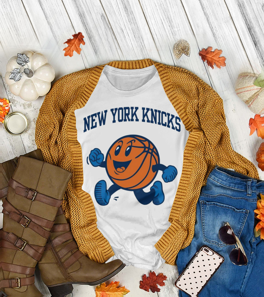 New York Knicks Running Basketball Character T-Shirt