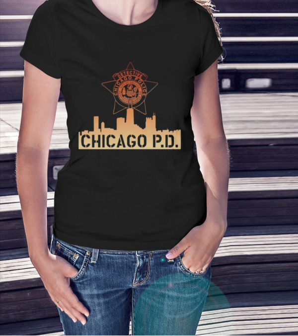 Chicago P.D. Detective Chicago Police Badge And City Skyline T-Shirt