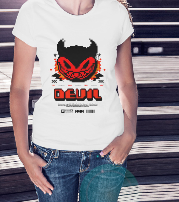 DEVIL PIXELS TRD MRK RETRO PIXEL ART FACE T-Shirt