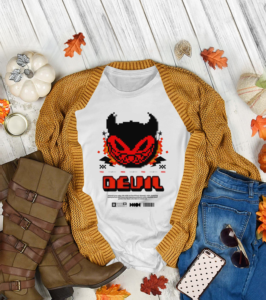 DEVIL PIXELS TRD MRK RETRO PIXEL ART FACE T-Shirt