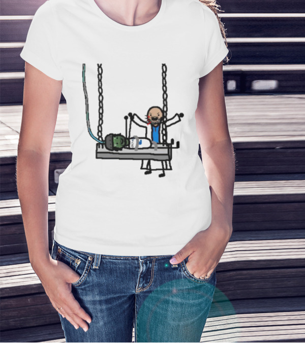 Dereck Its A Live-Ly Frankenstein Doctor With Green Zombie On Medical Table T-Shirt