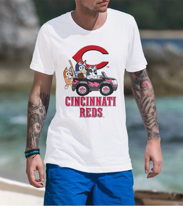 Cincinnati Reds Bandit Chilli Aunt Trixie Heeler Jeep T-Shirt