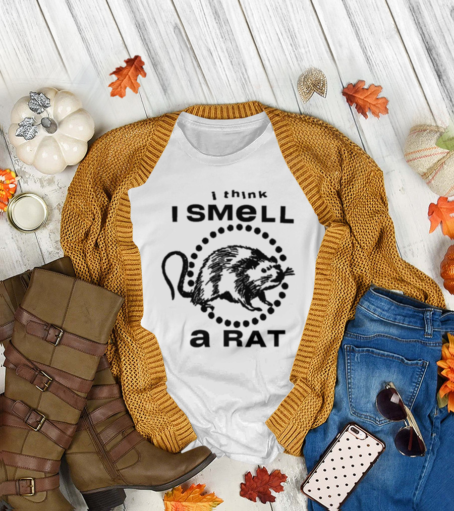 I Think I Smell A Rat Black Graphic Text With Rat T-Shirt