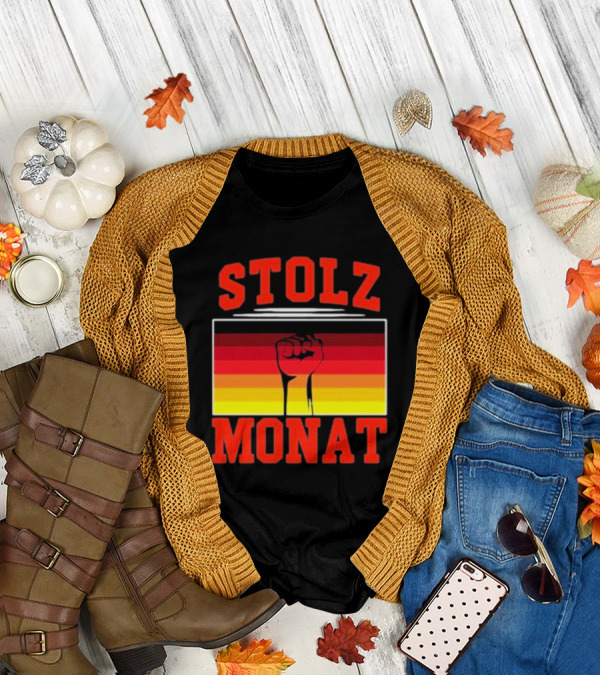 Stolz Monat Fist With German Flag Colors T-Shirt