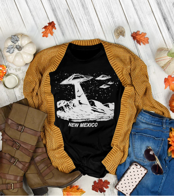 New Mexico UFOs And Aliens In Starry Sky Scene T-Shirt