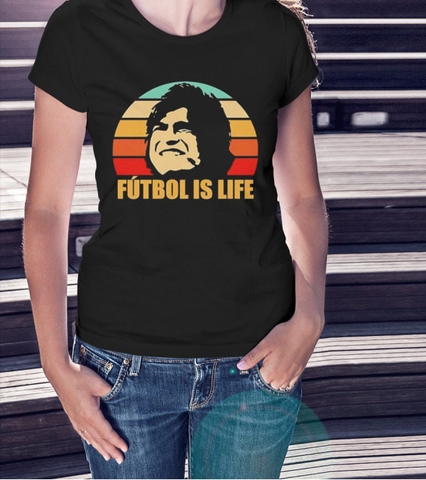 Fútbol Is Life Vintage Retro Sunset T-Shirt