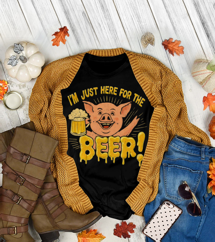 I’m Just Here for the Beer Pig with Beer Mug T-Shirt