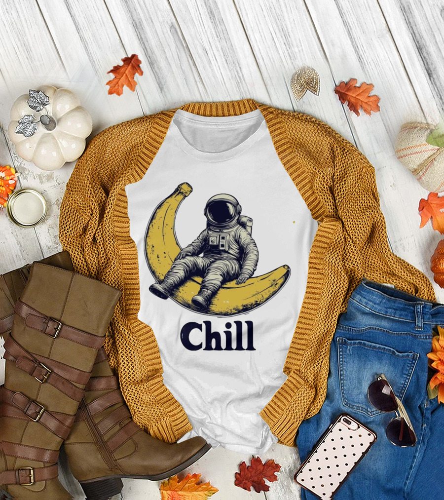 Astronaut Chill Sit on Moon Banana T-Shirt