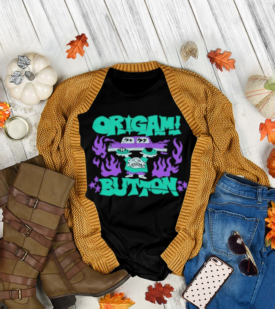ORIGAMI BUTTON Car Guy Flame T-Shirt