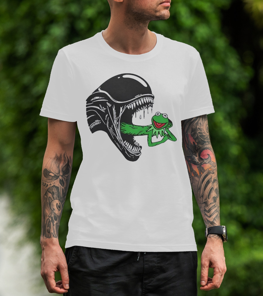 Alien Kermit Xenomorph Mashup Funny T-Shirt