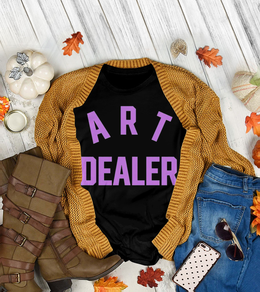 ART DEALER Classic Bold Typography T-Shirt