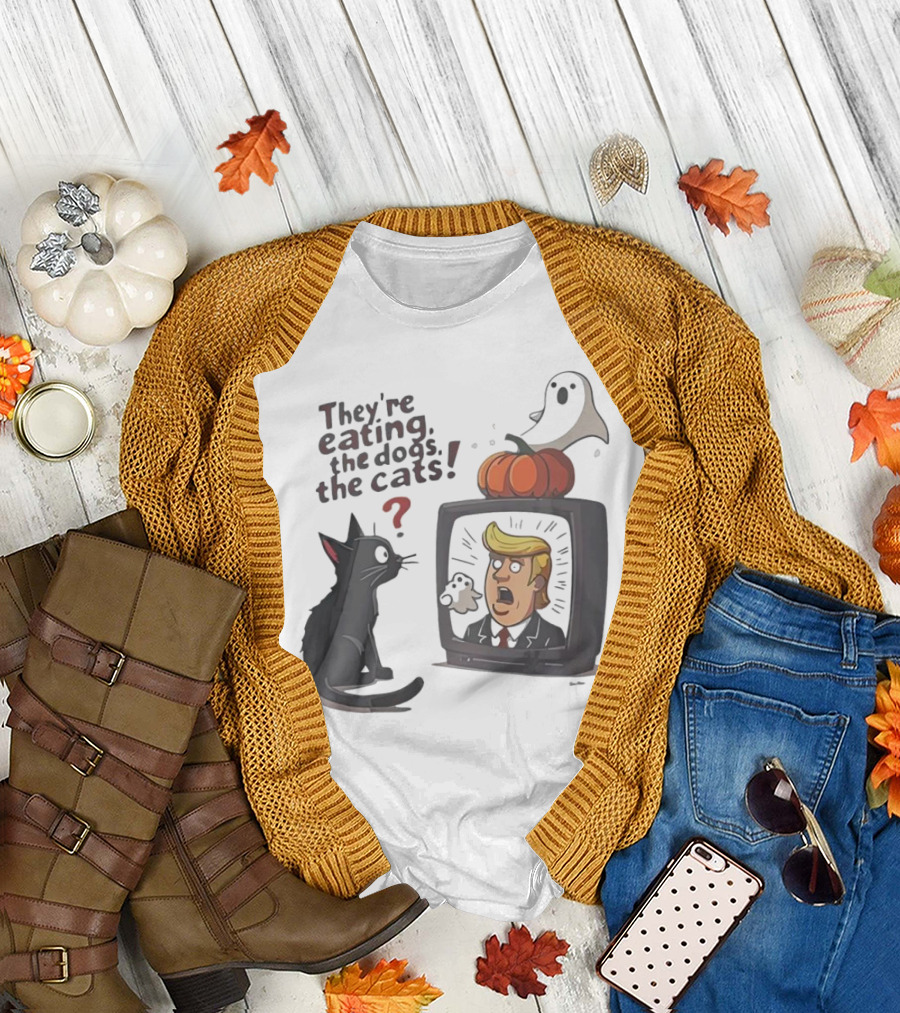 They’re Eating the Dogs the Cats Halloween TV Pumpkin Ghost Cat T-Shirt