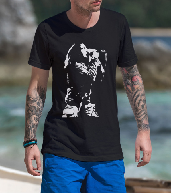 Eddie Vedder Pearl Jam Mic Performance T-Shirt