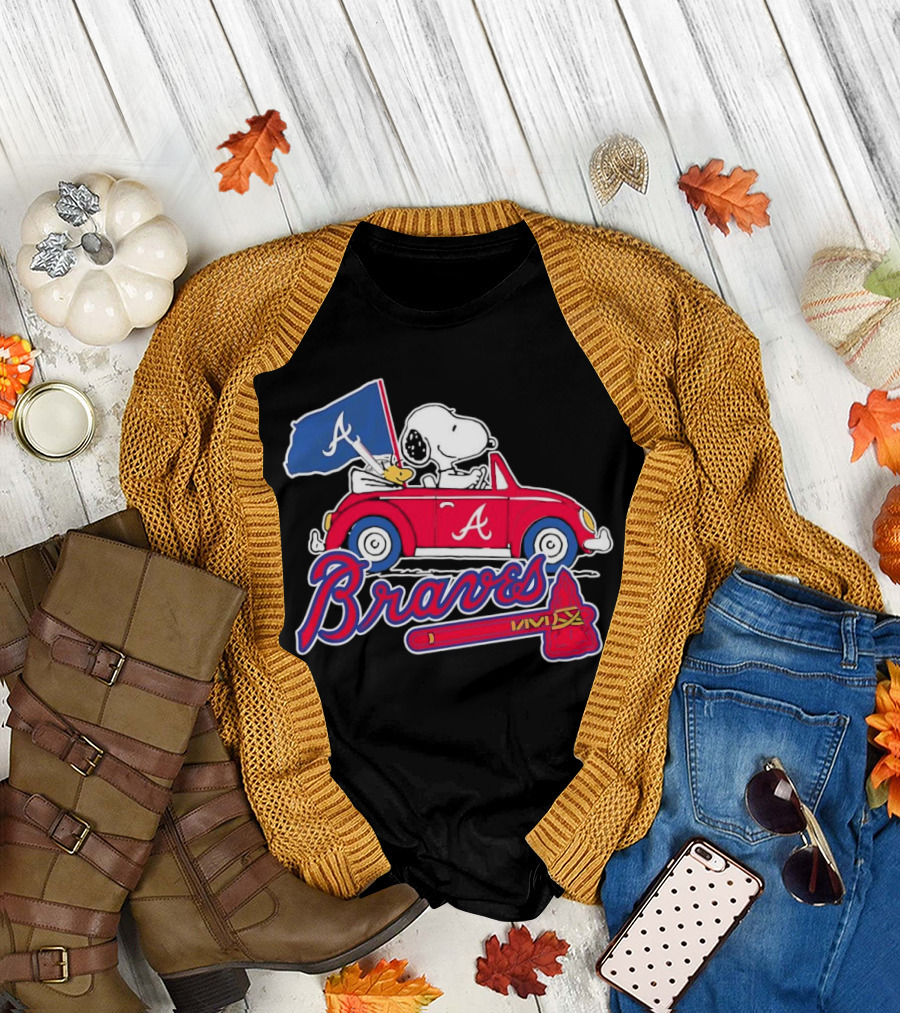 Snoopy and Woodstock Driving Car Atlanta Braves Logo Peanuts Cartoon T-Shirt