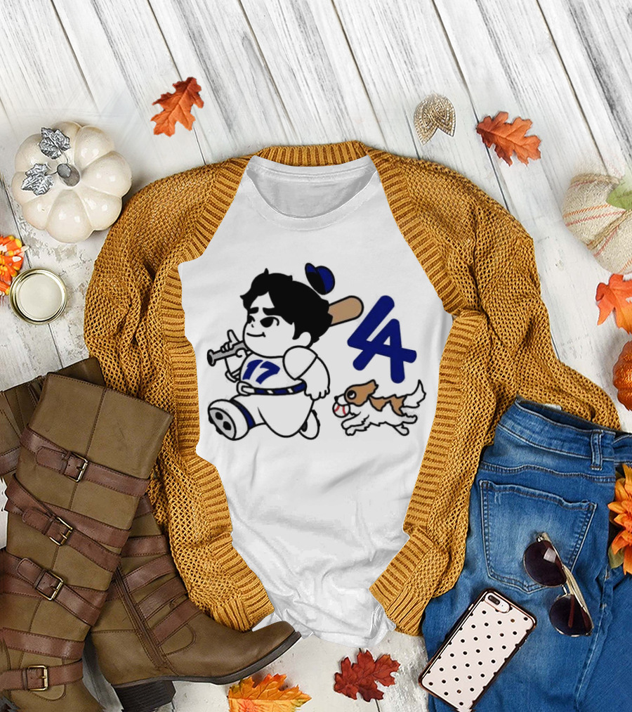 Chunkytani 10oz Fleece LA Baseball Dog and Player with Bat 17 T-Shirt