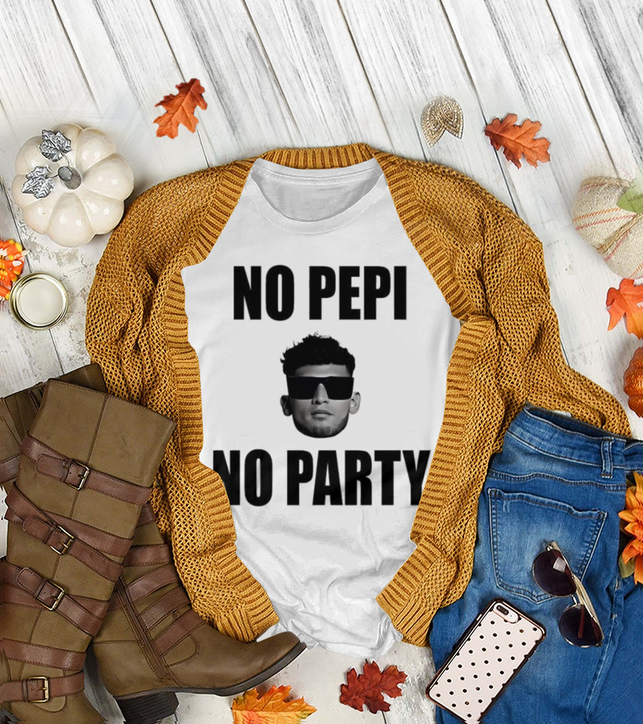 Ricardo Pepi No Pepi No Party Face with Sunglasses T-Shirt