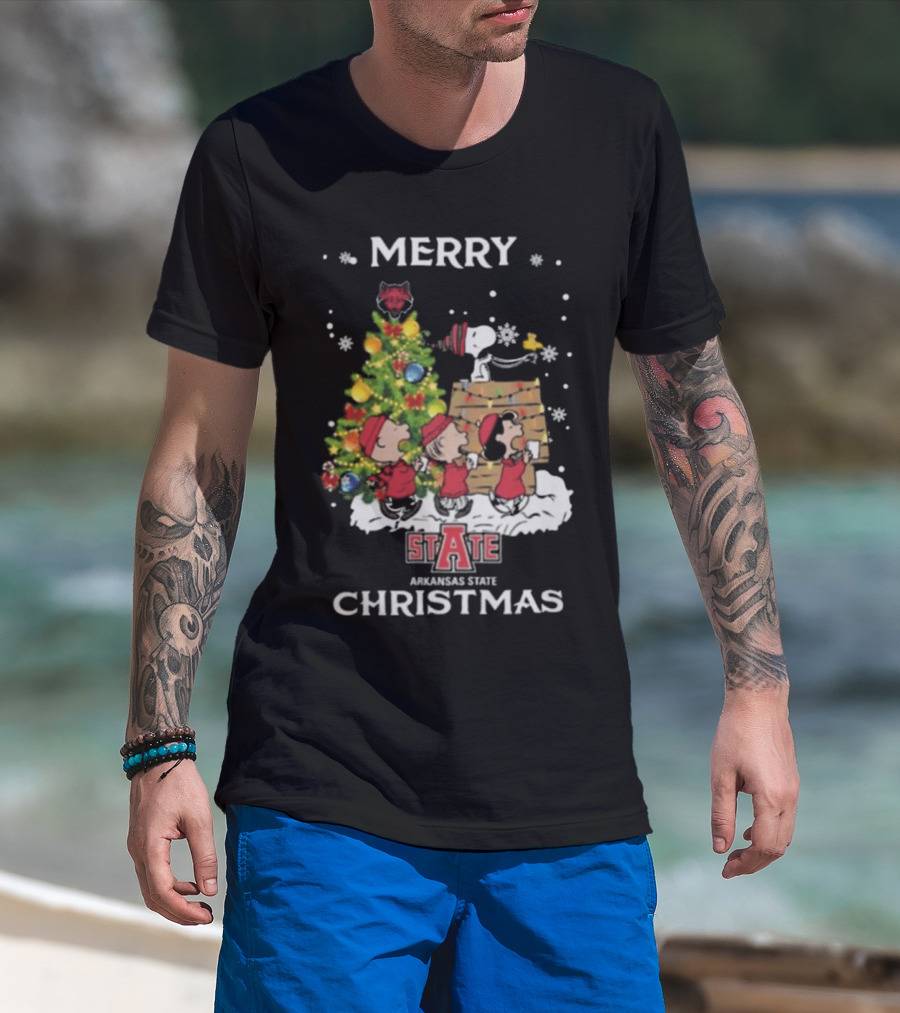 Merry Christmas Arkansas State Red Wolves Snoopy And Friends T-Shirt