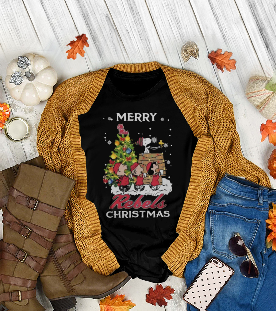Merry Ole Miss Rebels Christmas Snoopy and Friends T-Shirt