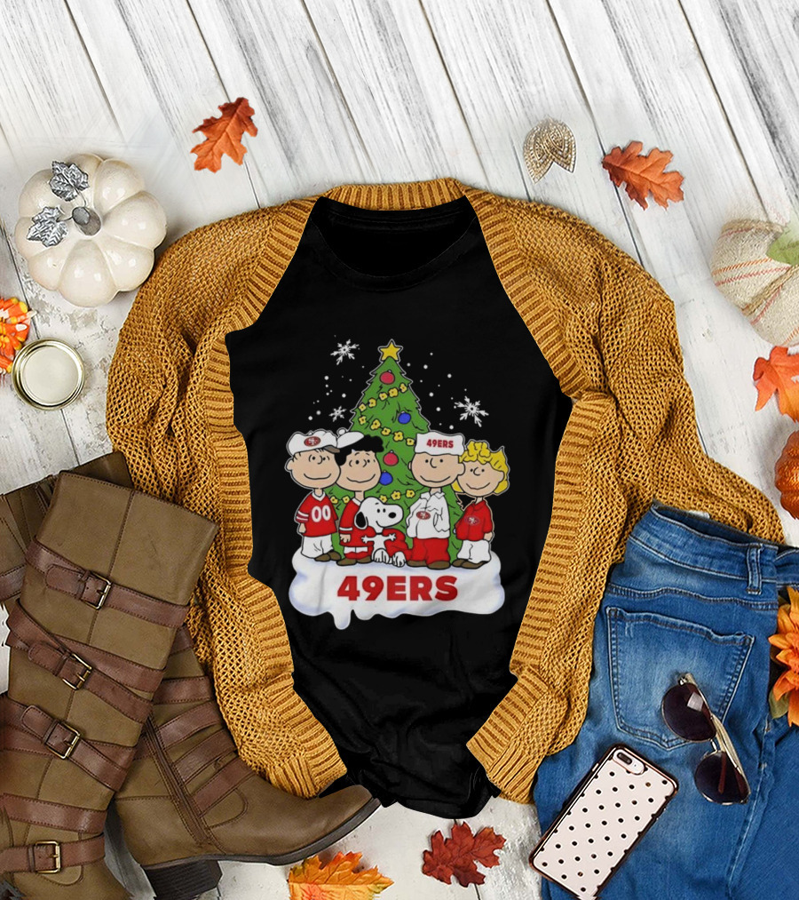 San Francisco 49Ers Snoopy and Friends Christmas T-Shirt
