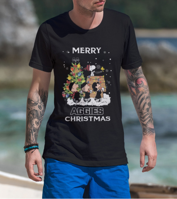 Merry Christmas Utah State Aggies Snoopy And Friends T-Shirt