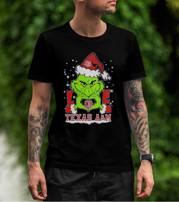 Grinch Heart Hands Love Texas A&M Aggies Christmas Santa Hat T-Shirt