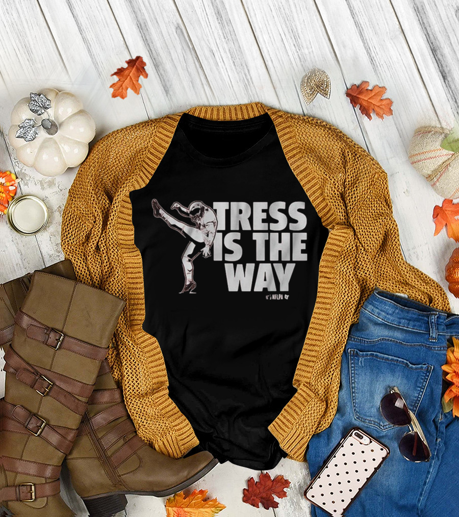 Tress Is The Way Washington Commanders NFL Player Kicking T-Shirt