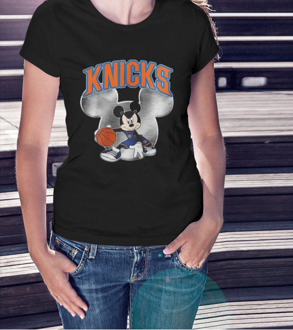 Knicks Mickey Mouse Basketball Christmas T-Shirt