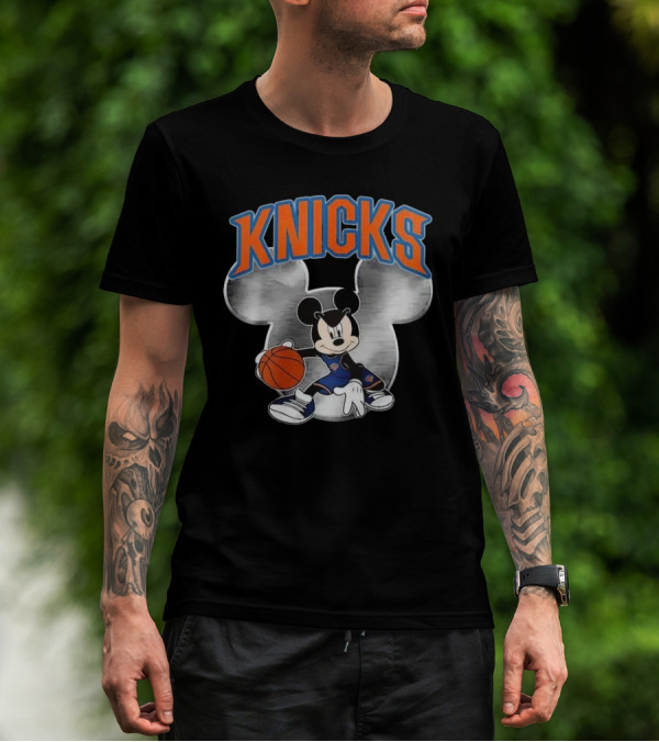 Knicks Mickey Mouse Basketball Christmas T-Shirt