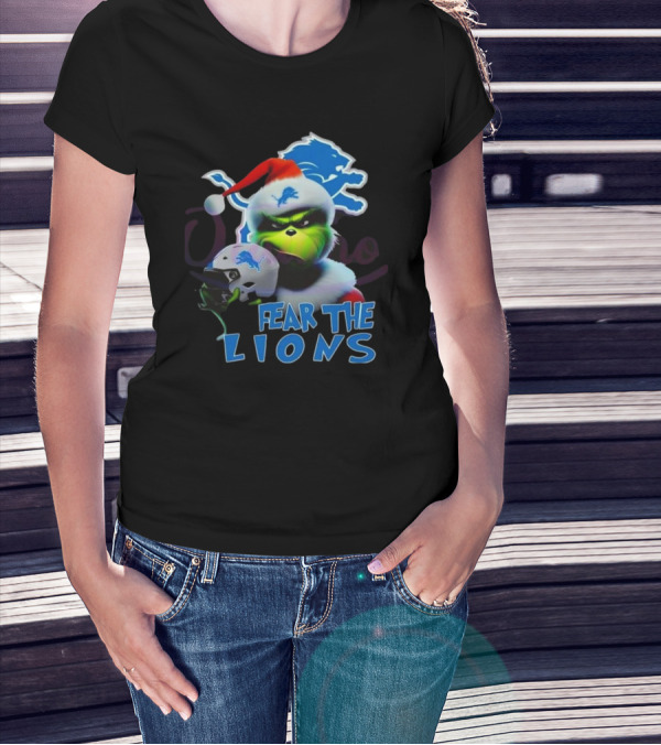 Santa Grinch Fear The Lions Detroit Lions T-Shirt
