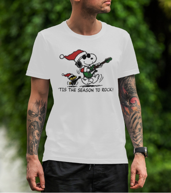 Peanuts Snoopy And Woodstock Christmas Tis The Season To Rock Santa Hat Guitar T-Shirt