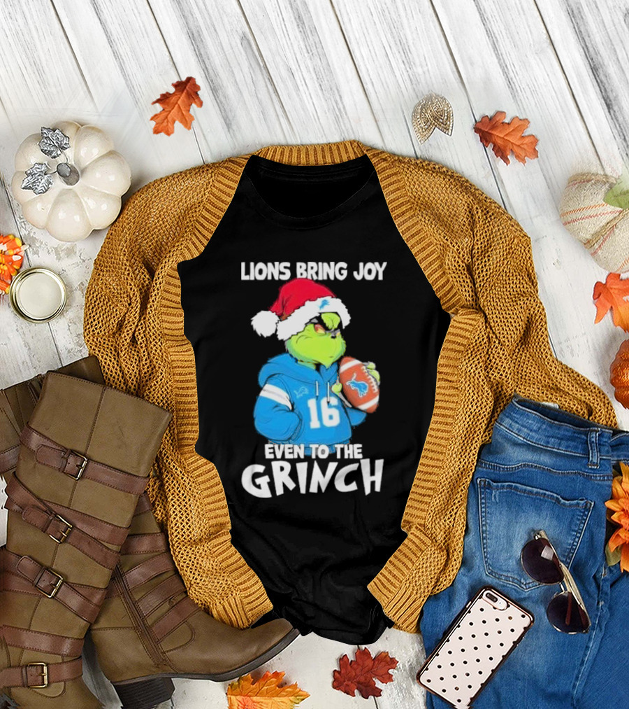 Detroit Lions Bring Joy Even To The Grinch Christmas Santa Football T-Shirt