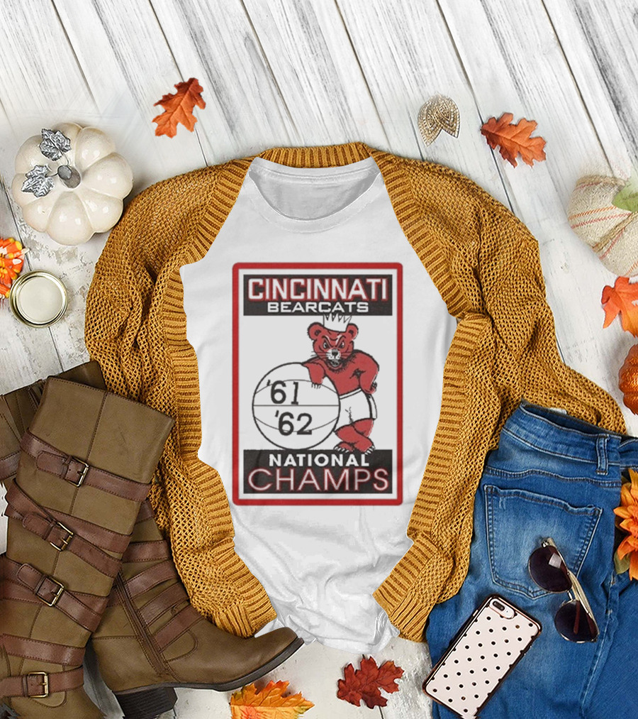 Cincinnati Bearcats National Champs '61 '62 Basketball Bear T-Shirt