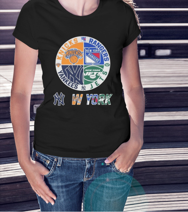 Knicks Rangers Yankees Jets New York Sports Circle T-Shirt