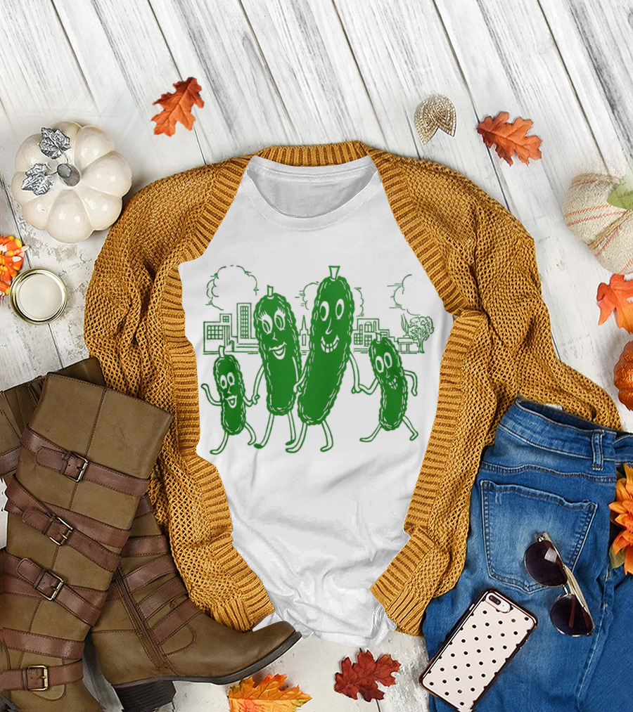Vintage Pickle Family with Cityscape Background Vintage T-Shirt