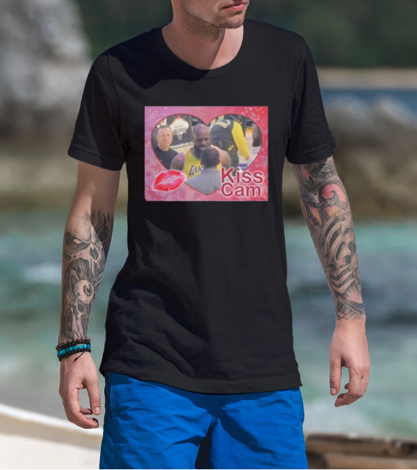 "Lebron James Lakers Kiss Cam Moment With Heart And Lip Graphic" T-Shirt