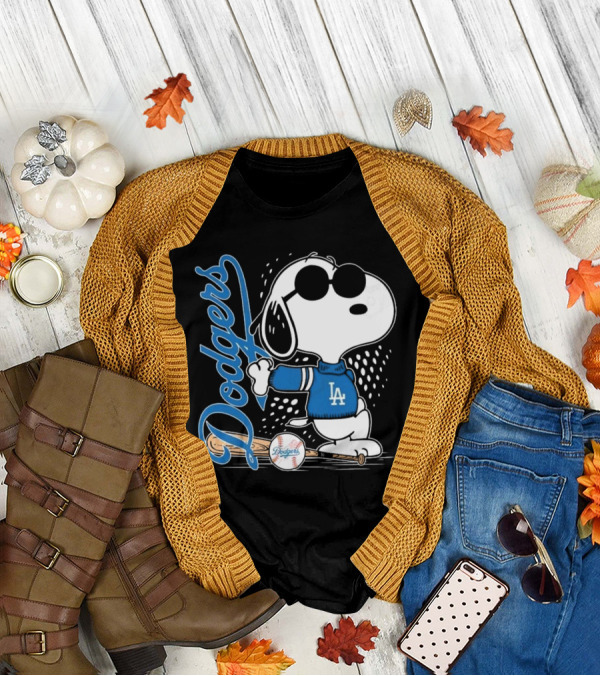 Los Angeles Dodgers Snoopy MLB 2025 Peanuts Baseball Collaboration T-Shirt