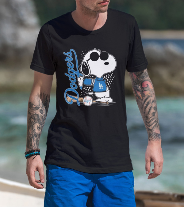 Los Angeles Dodgers Snoopy MLB 2025 Peanuts Baseball Collaboration T-Shirt