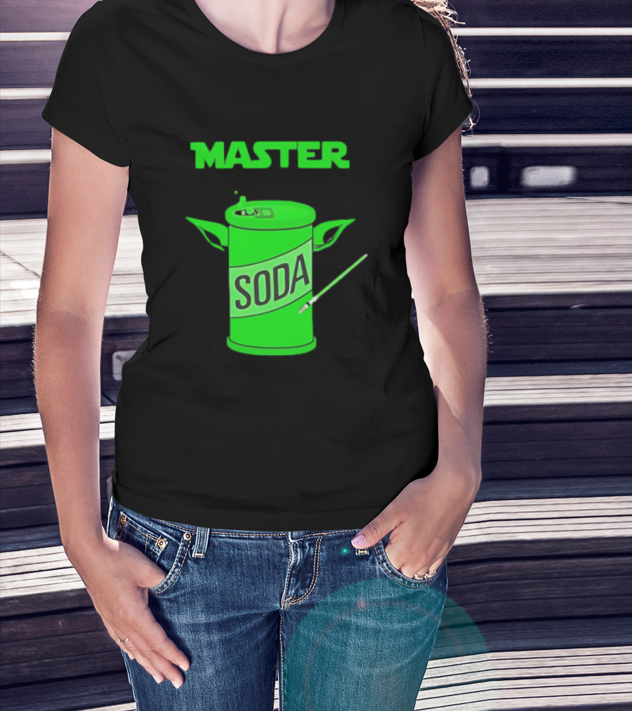 Master Soda Lightsaber Yoda Can T-Shirt