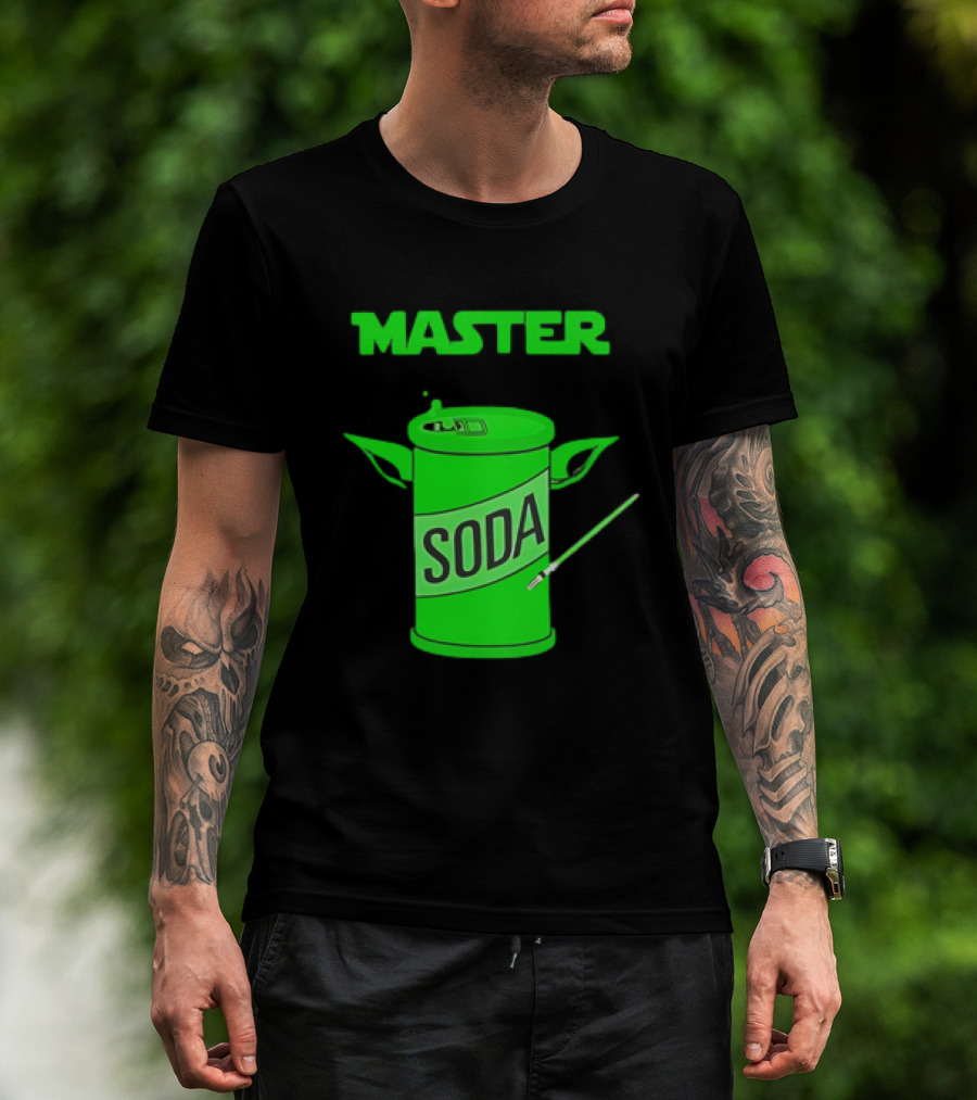 Master Soda Lightsaber Yoda Can T-Shirt