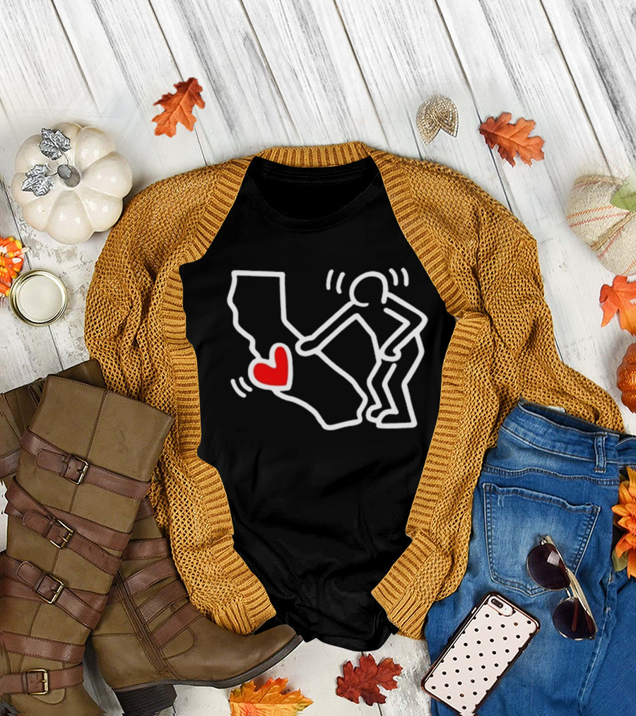 Patti Lapel Sending Love La California Heart Icon T-Shirt