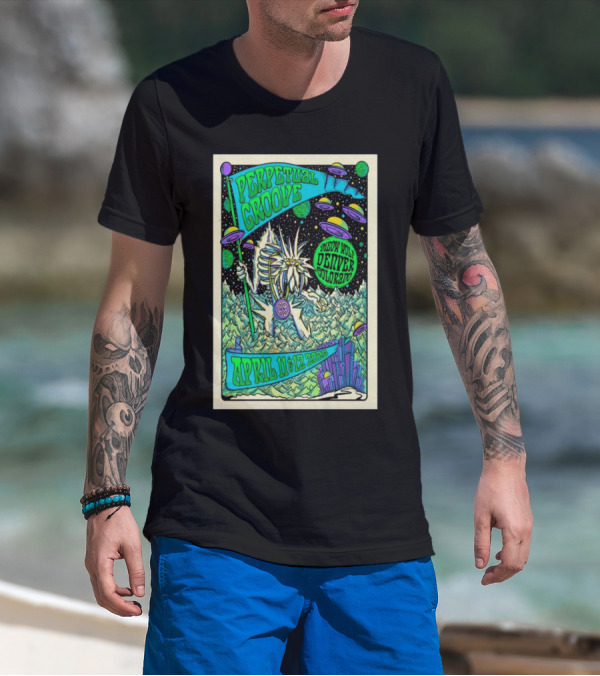 Perpetual Groove April 11-12 2025 Denver Colorado Artwork Aliens Mountains Fantasy Scene T-Shirt